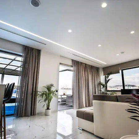 Zambelis Penthouse *