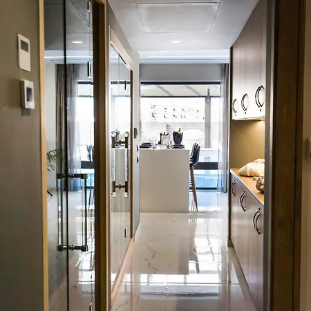 Zambelis Penthouse *