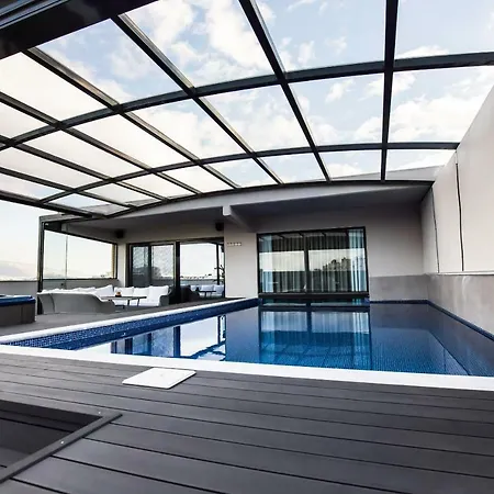 Zambelis Penthouse *