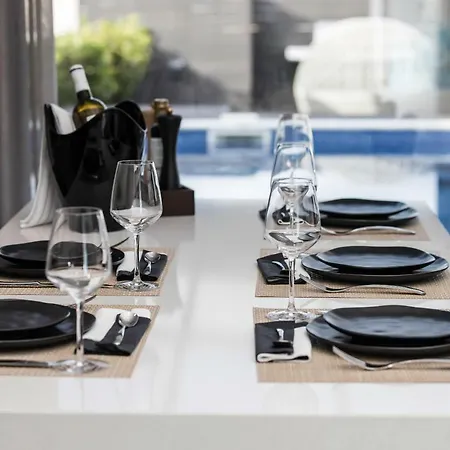 Zambelis Penthouse Apartment *