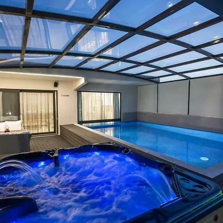 Zambelis Penthouse Aten